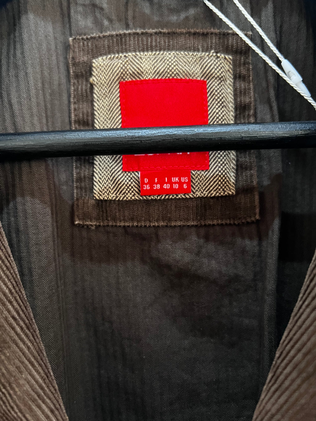 Esprit Cordblazer in Braun – klassisch & zeitlos