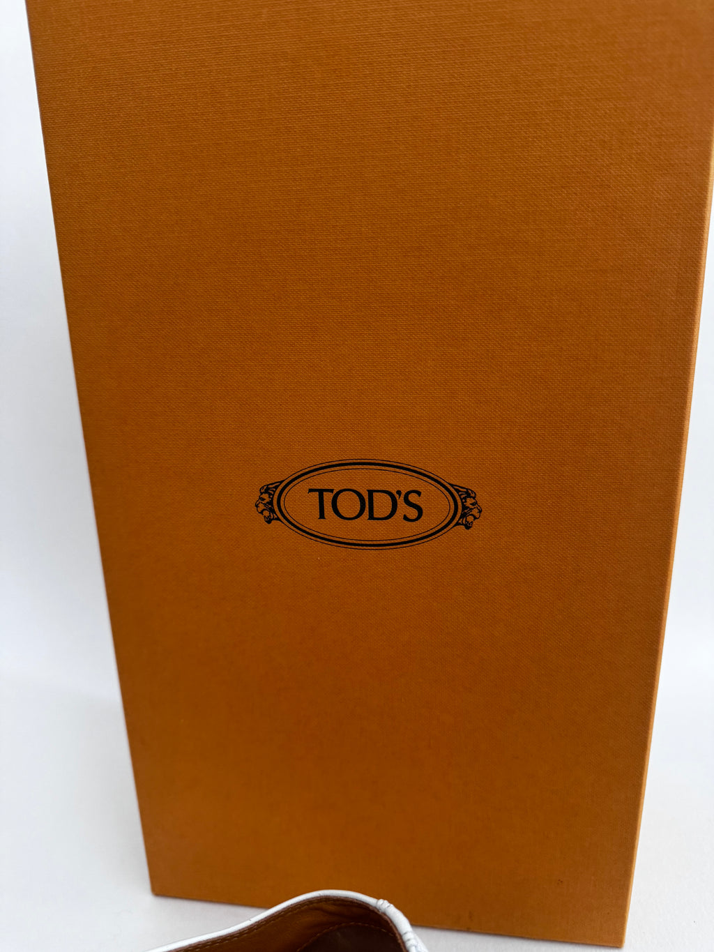 Neu & ungetragen: Tod’s Sneaker – Gr. 39 mit Box
