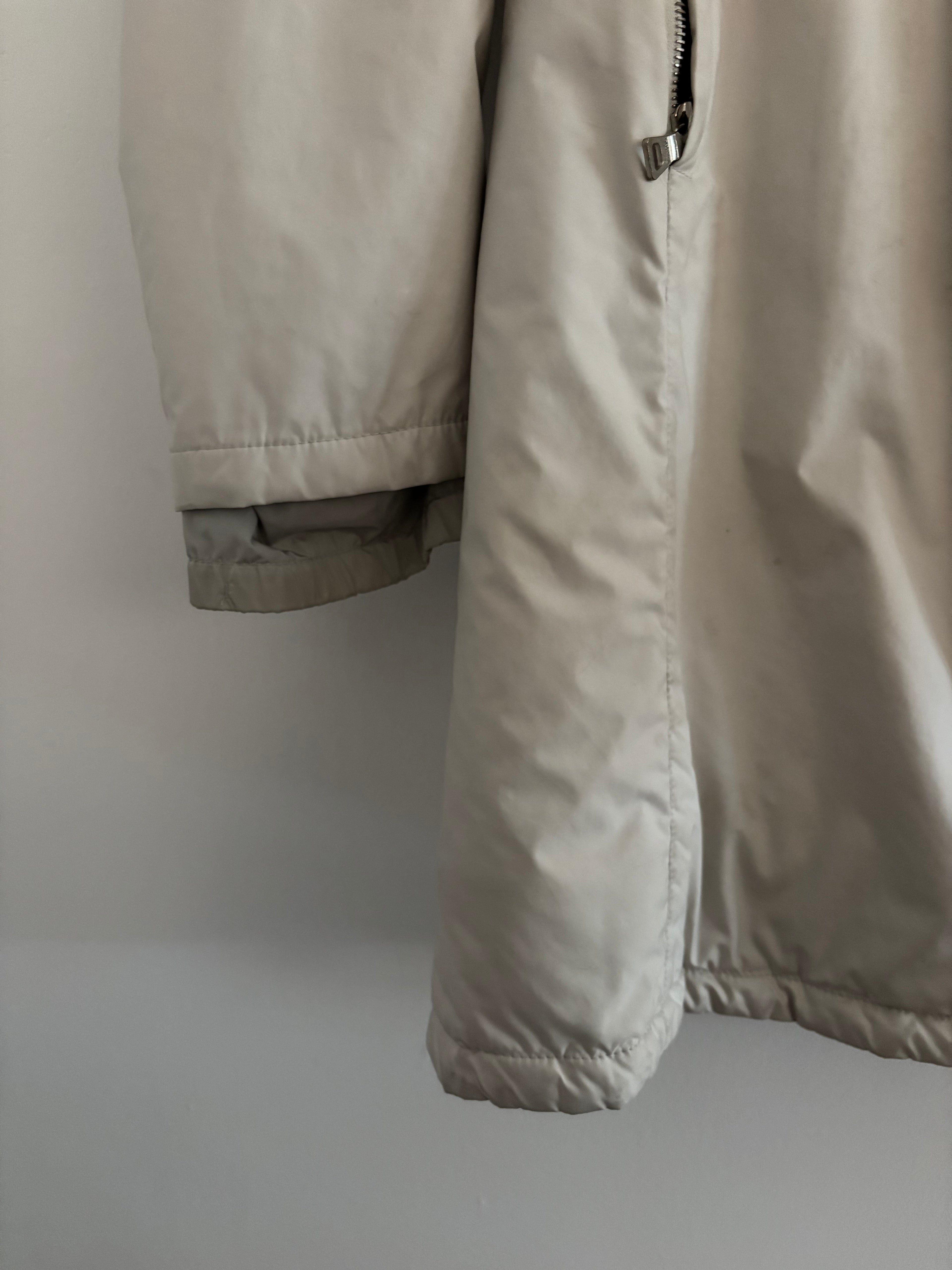 Prada Trenchcoat – Beige, Größe L