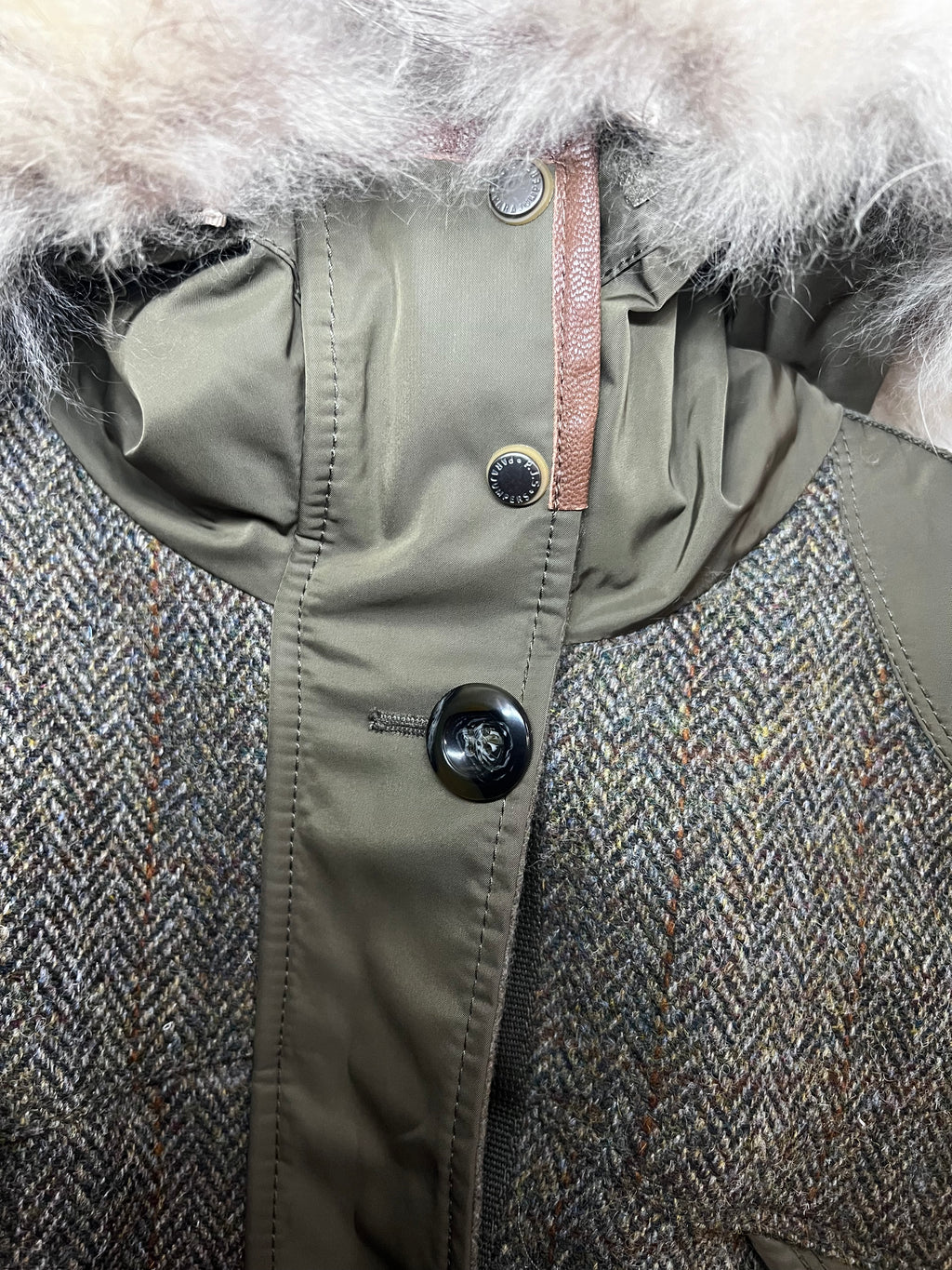 Parajumpers x Harris Tweed Winterjacke – Gr. M – Echtfellkapuze