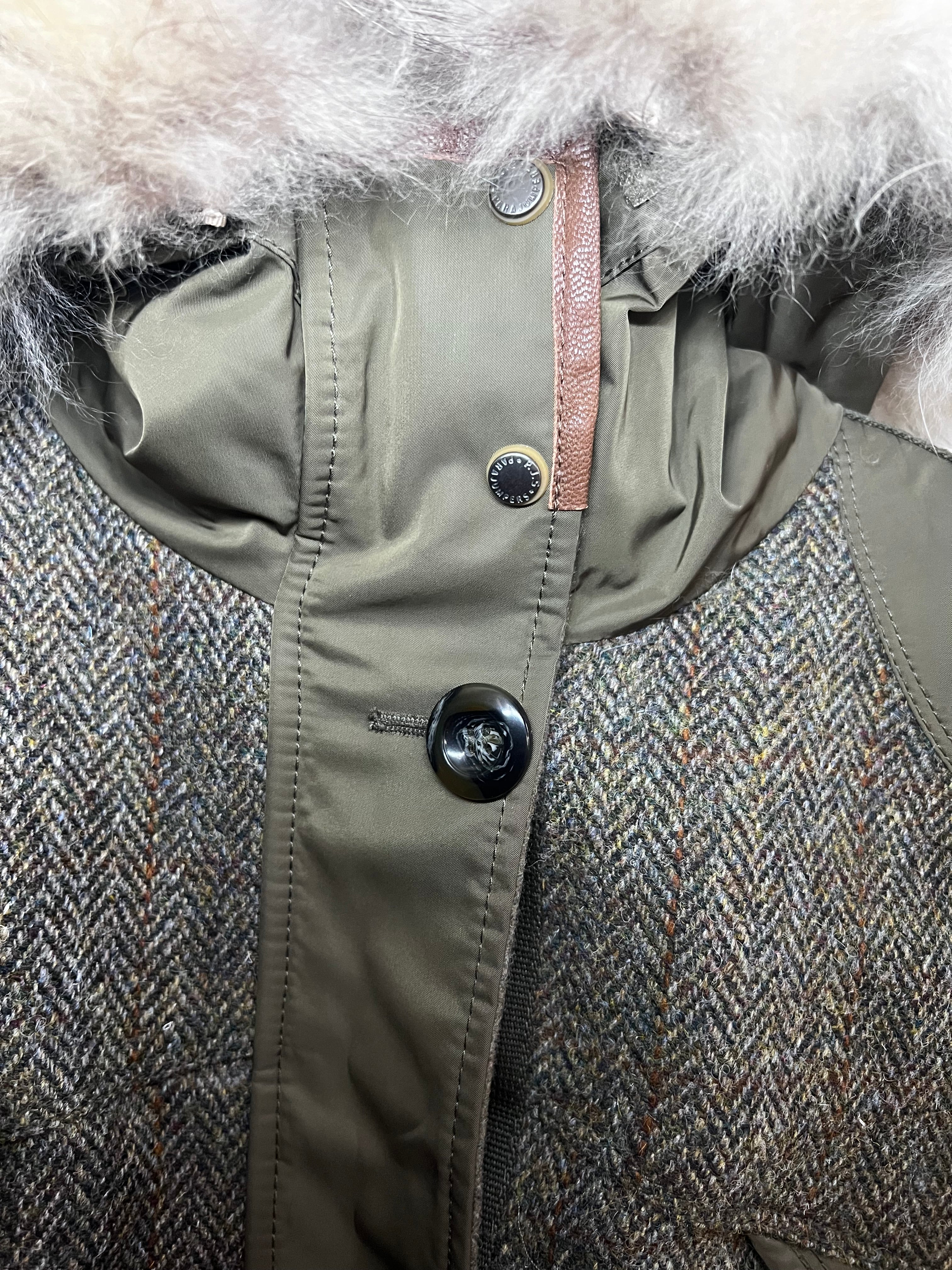 Parajumpers x Harris Tweed Winterjacke – Gr. M – Echtfellkapuze