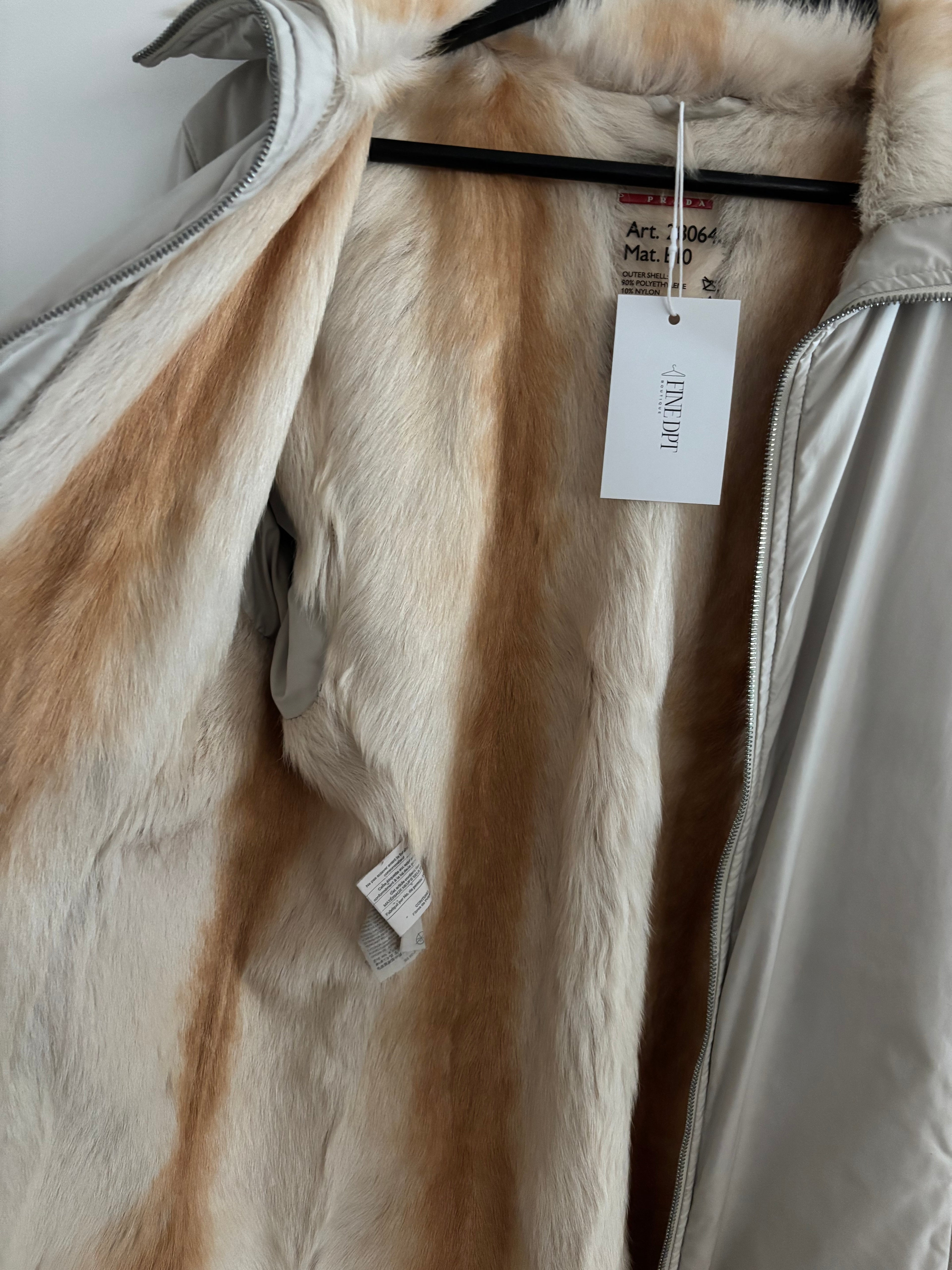 Prada Trenchcoat – Beige, Größe L