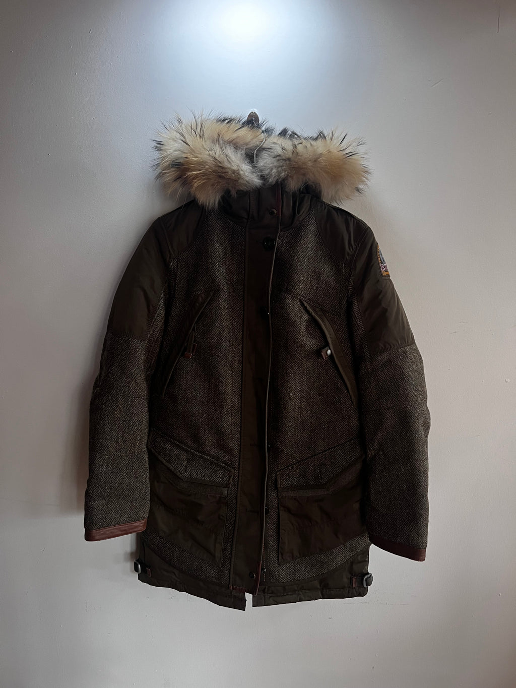 Parajumpers x Harris Tweed Winterjacke – Gr. M – Echtfellkapuze