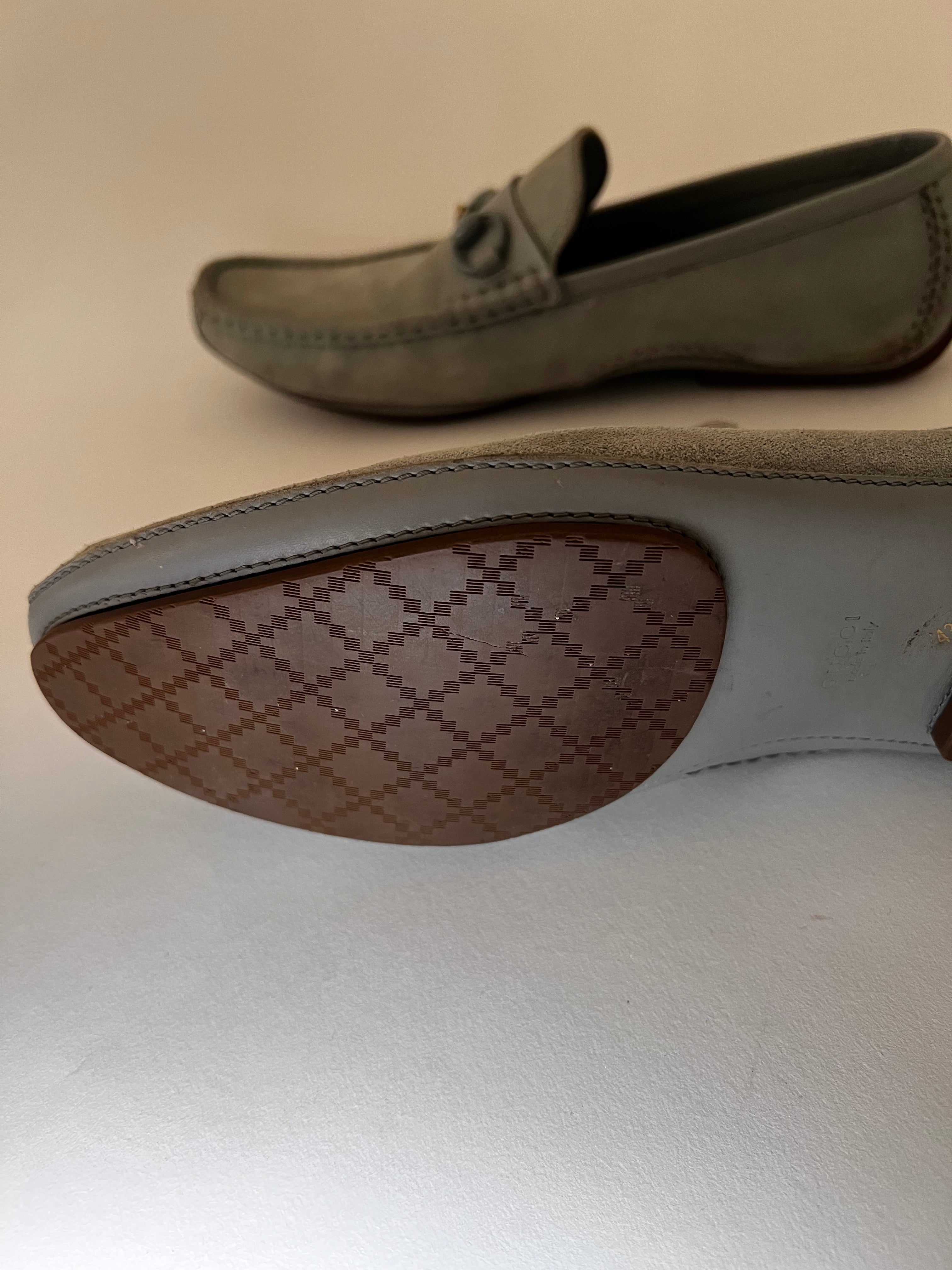 Gucci Loafer aus Wildleder – Türkis (Gr. 43½)