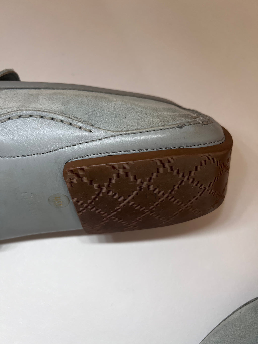 Gucci Loafer aus Wildleder – Türkis (Gr. 43½)