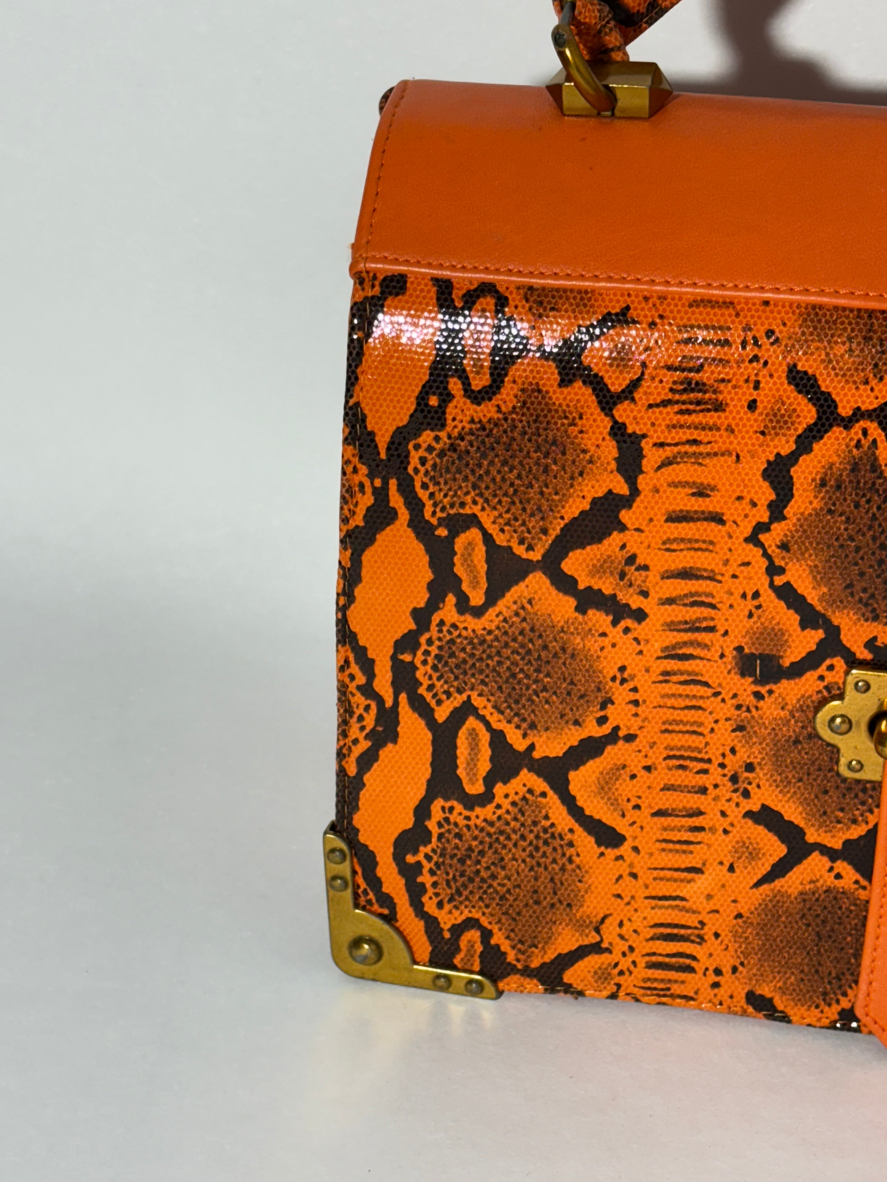 Designer Handtasche in Schlangenleder-Optik – Orange