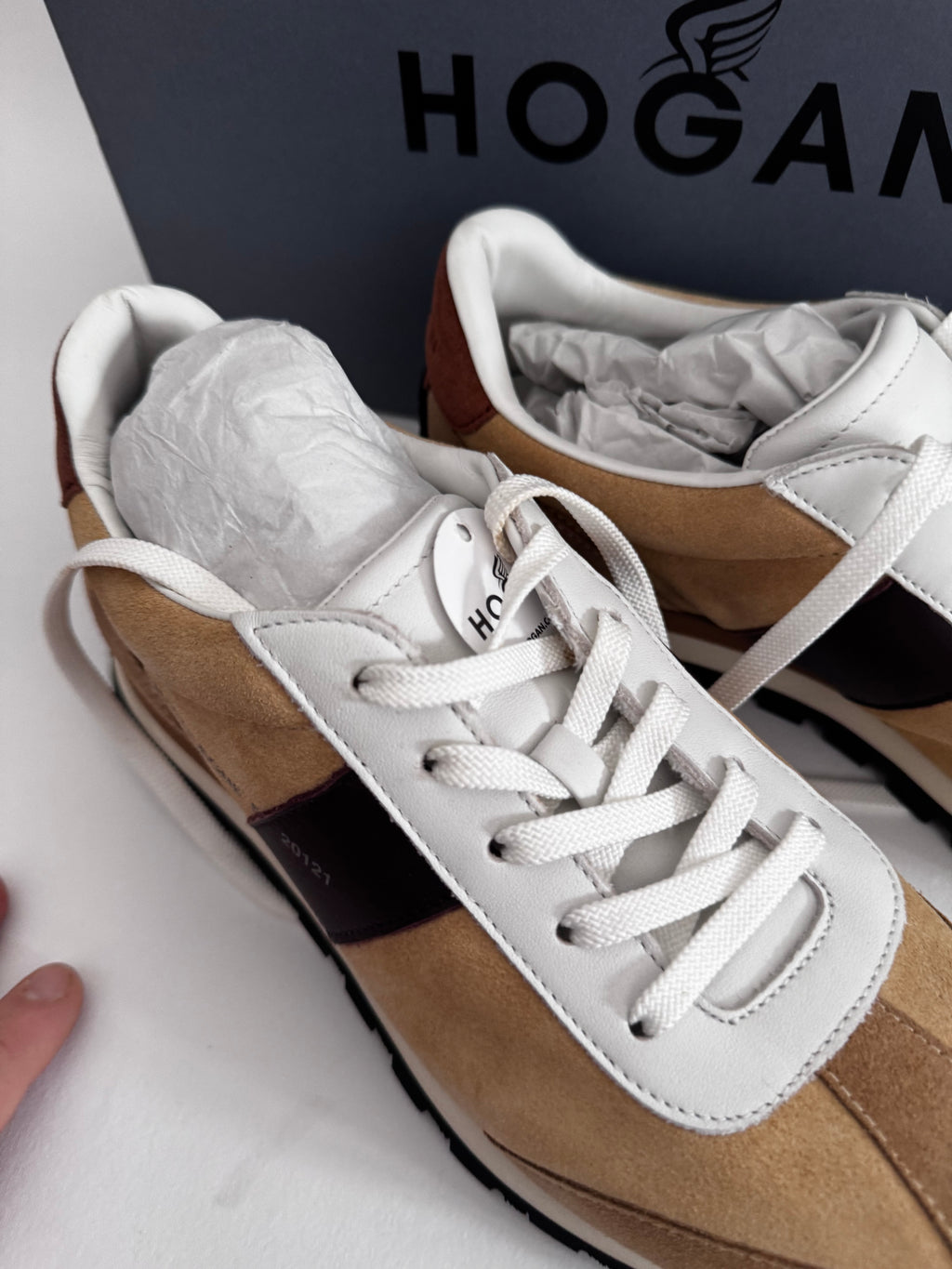 Neu & ungetragen: Sneaker von Hogan – Gr. 39 inkl. Box & Beleg
