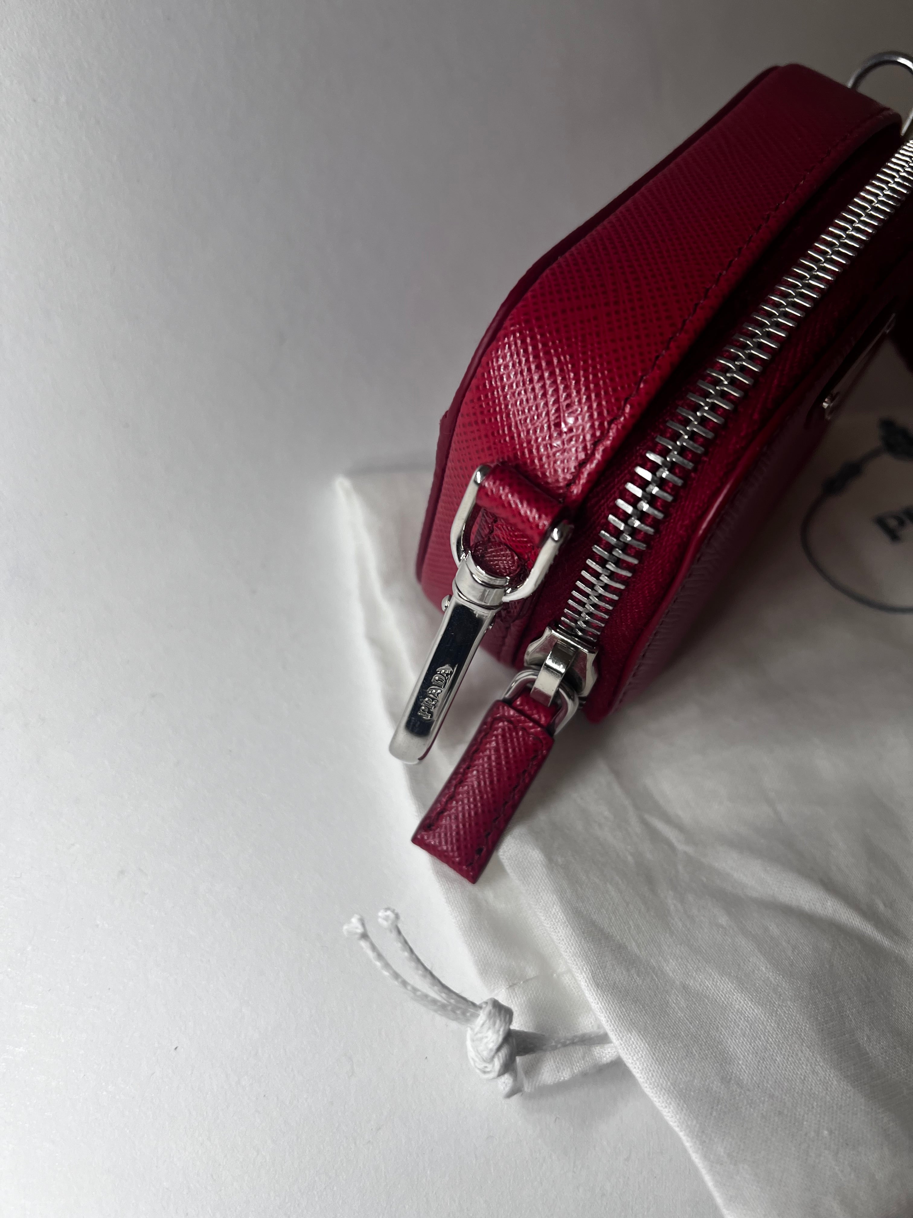 Prada Mini Crossbody Bag - Rot