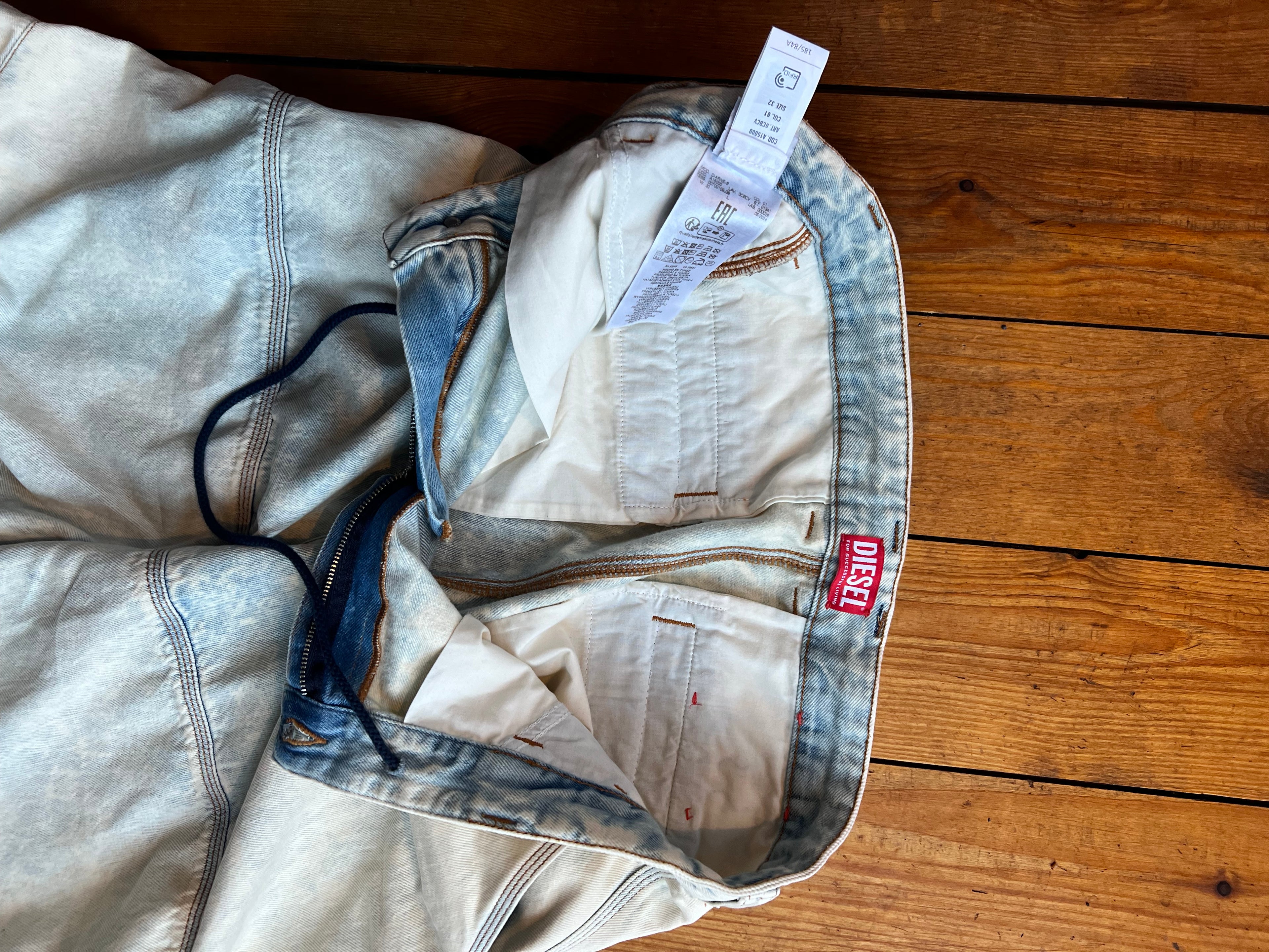 Diesel Cargo / Utility Jeans – Gr. L – Light Wash